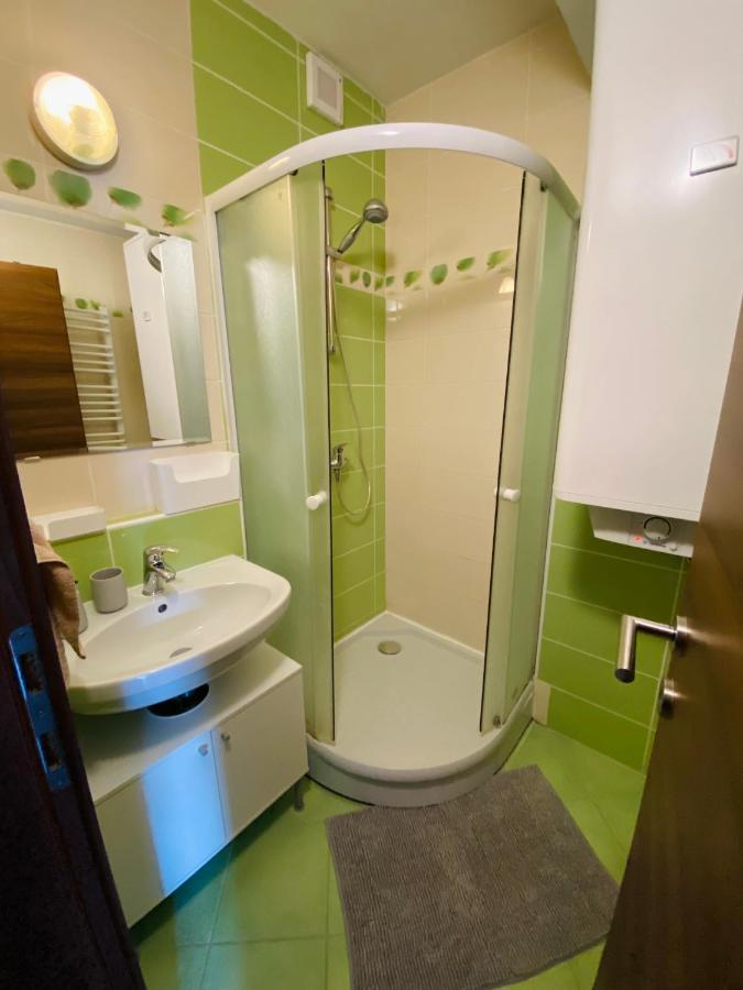 Apartman Kamzik Teo โดโนวาลี ภายนอก รูปภาพ